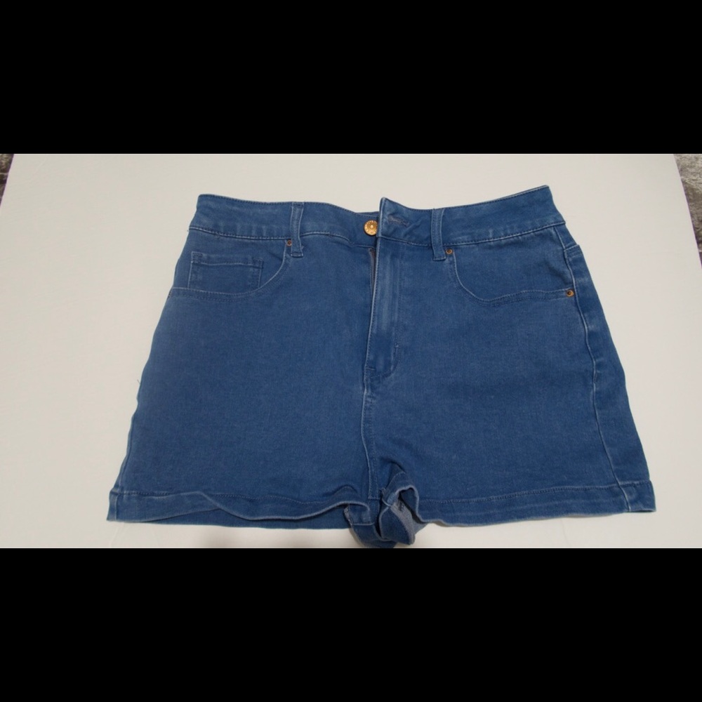 Forever 21 high waisted shorts- size 30